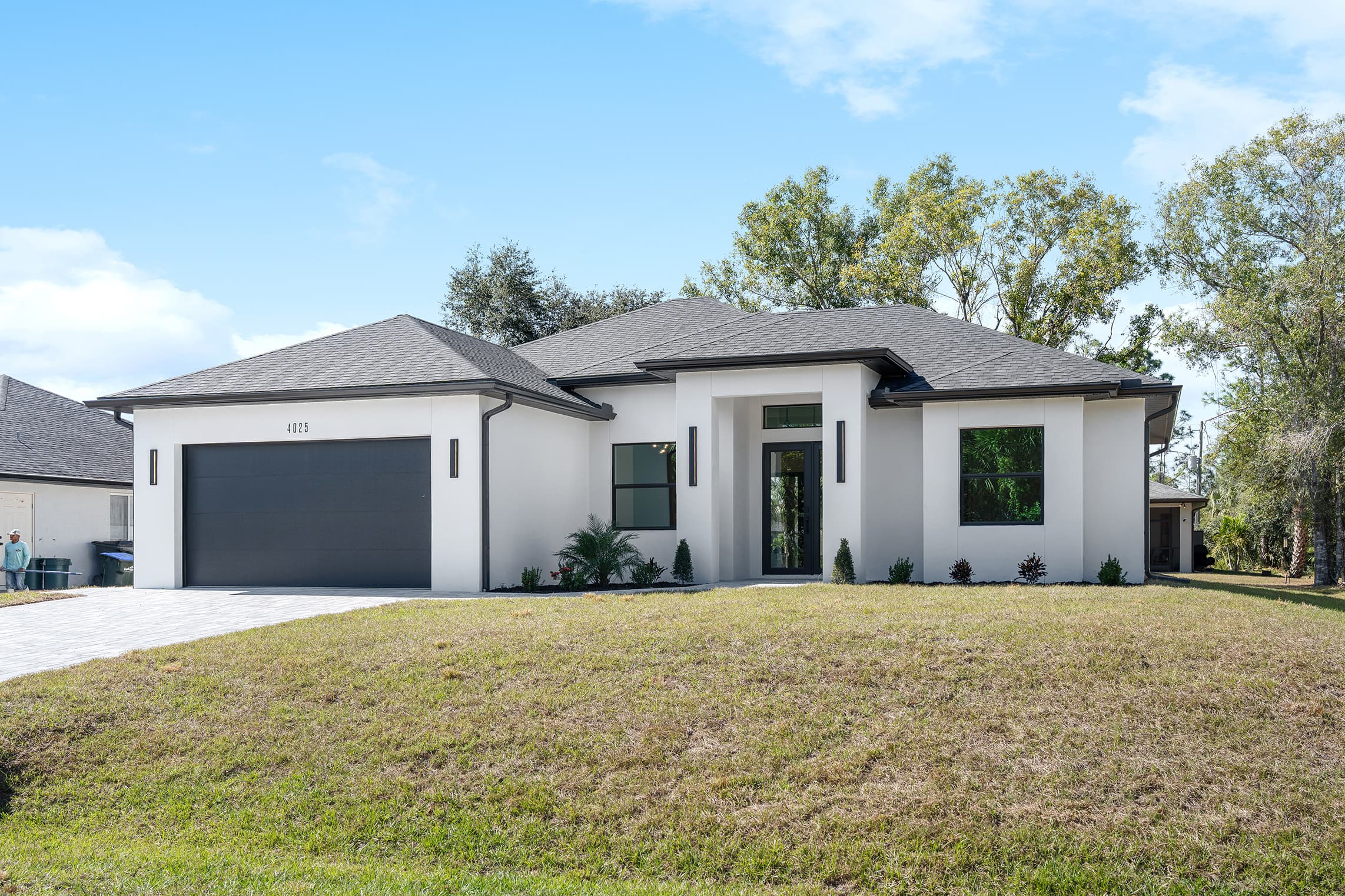 Single Family Home 3BR/2BA — exterior view