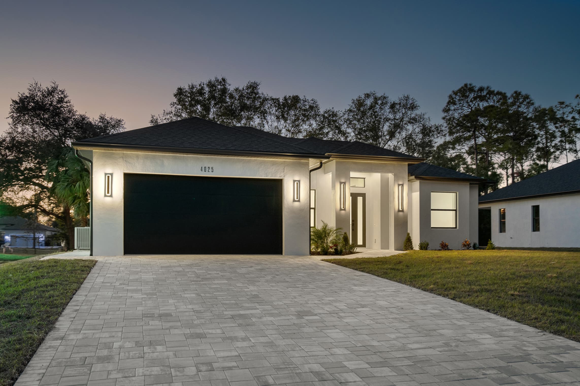 Exterior — driveway