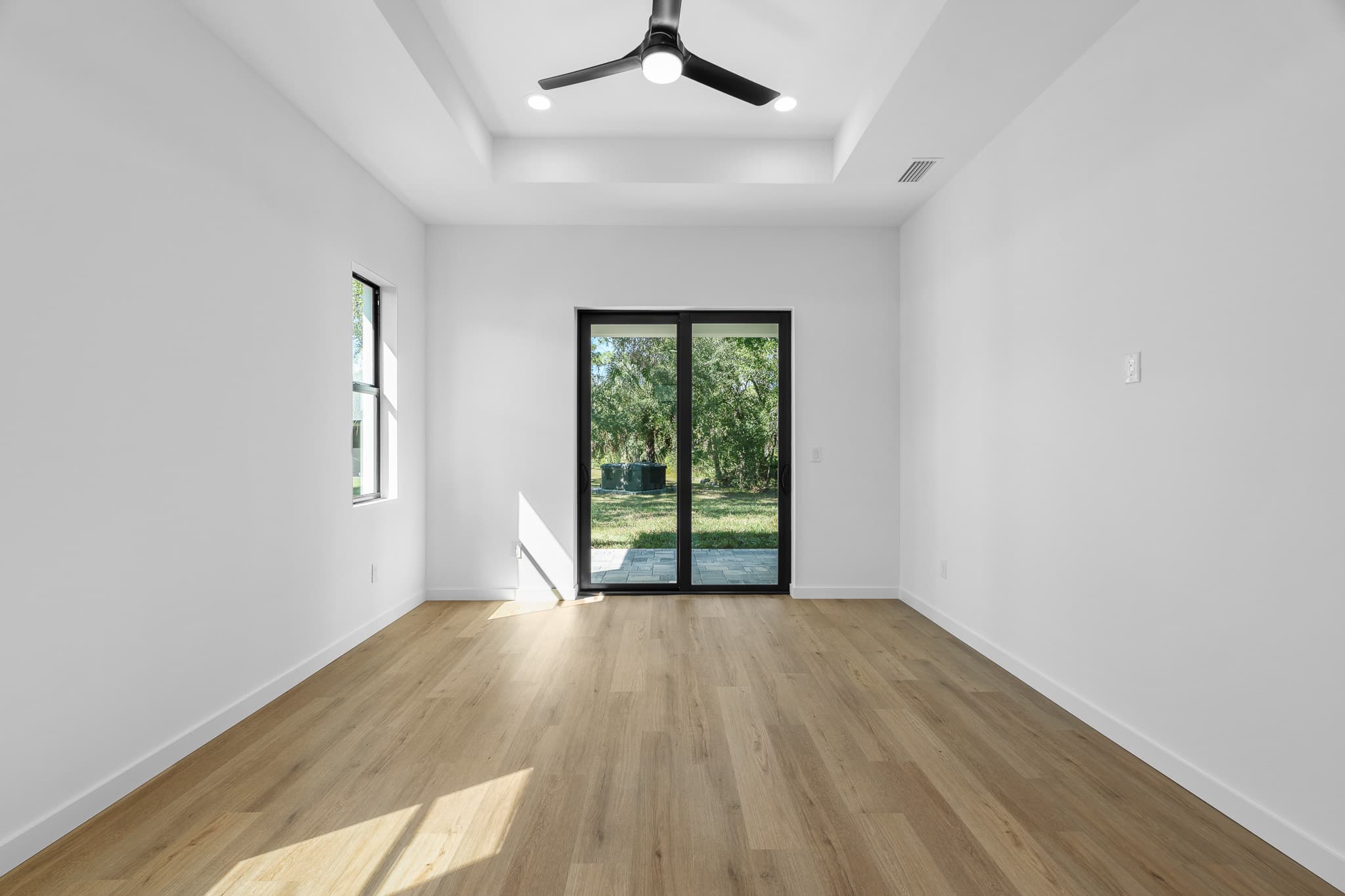 Guest bedroom 2